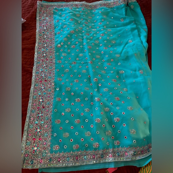 Saree - Picture 5 of 6